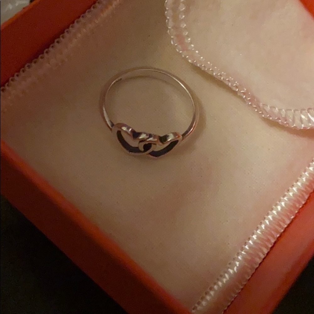 James Avery linked hearts thin band